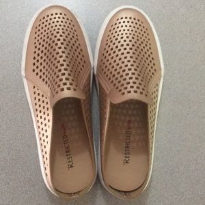 Brand new girls slide on shoes